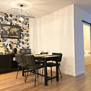 Petit Coin De Paradis Proche Gare De L'est Appartement Parijs